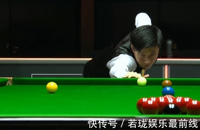 他们通过高 他们通过高